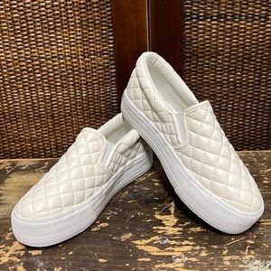 Mudd “Beyley” White Quilted Slip on Sneakers NWOT